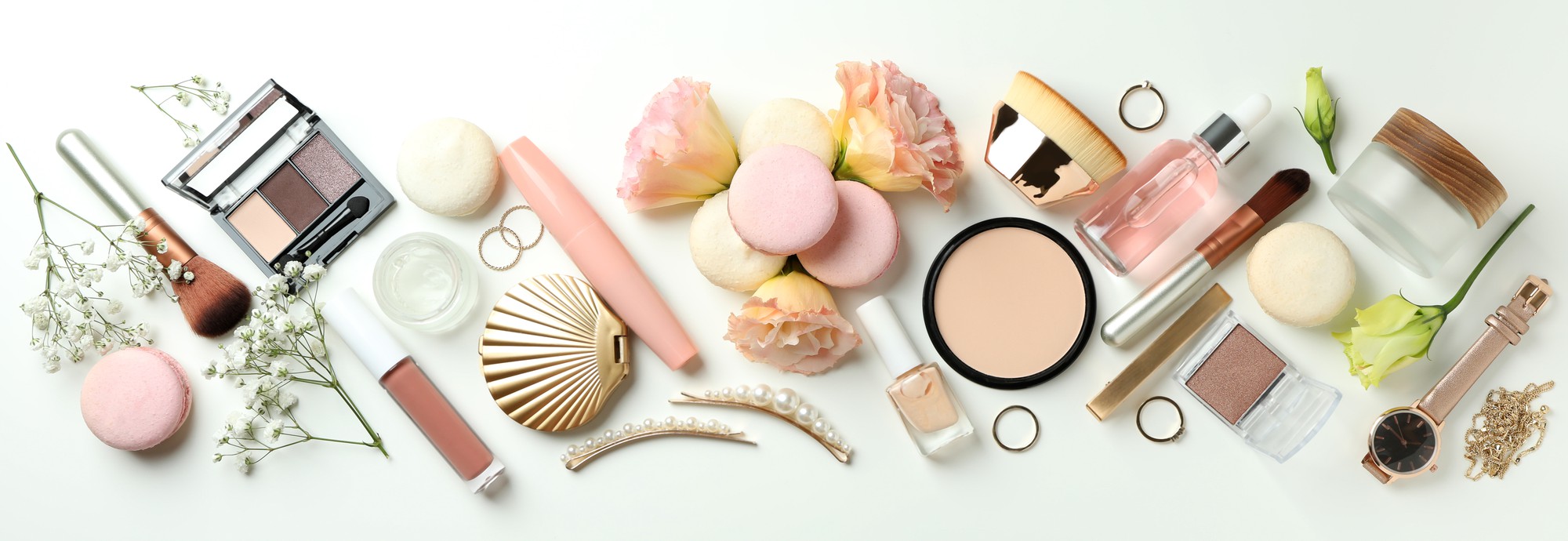 female-accessories-macaroons-white-background_185193-51033 (1)